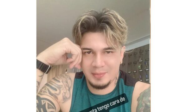 Marcos Lazaga hizo polémica consulta sobre los gay