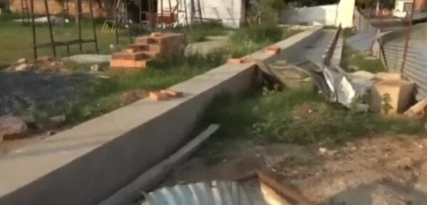 Obras siguen inconclusas en plaza asuncena tras dos años de la palada inicial - Nacionales - ABC Color
