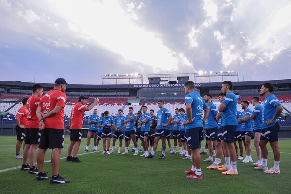 La Albirroja ajusta lo táctico para enfrentar a Bolivia | OnLivePy