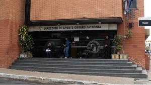 IPS observa 40% de morosidad en aportes patronales - Noticias Paraguay