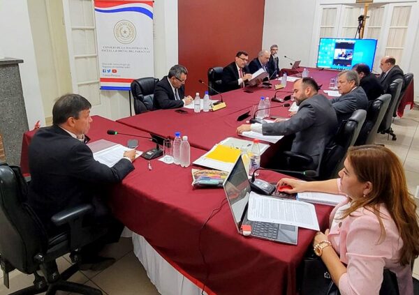Consejo detecta falsificación de título de especialización de un postulante