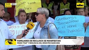 Video: familiares de reclusos se manifiestan - ABC Noticias - ABC Color