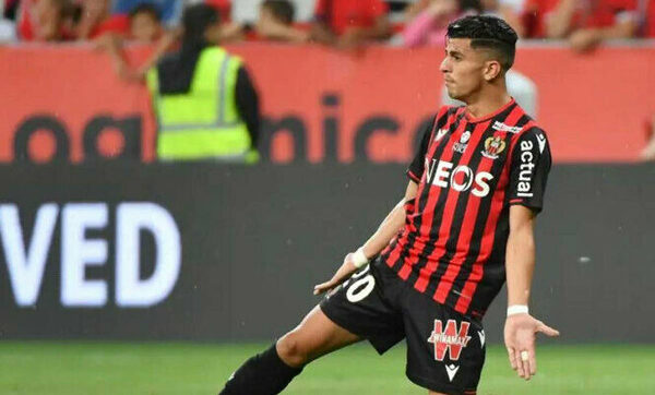 Versus / Justicia francesa investiga a futbolista del Niza por "apología del terrorismo"