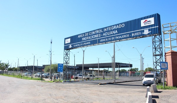 DNIT registra más de 300 procesos de formalización a comerciantes en Nanawa | 1000 Noticias