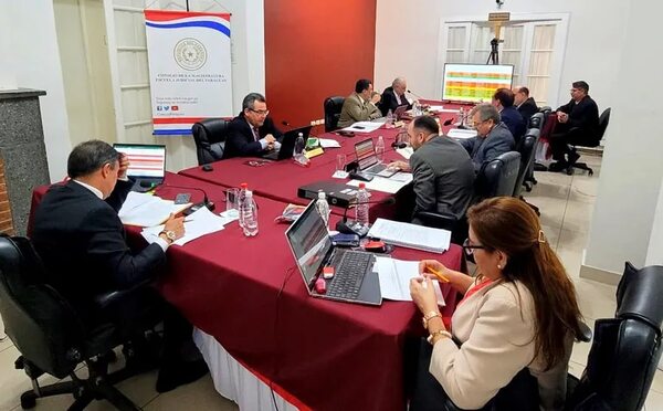 Por presunto falseamiento de títulos por un postulante, el CM remitió antecedentes a Fiscalía - Nacionales - ABC Color