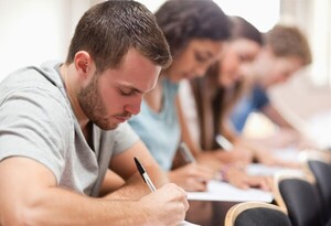 Paraguayos podrán estudiar una maestría en Chile, gracias a becas - trece