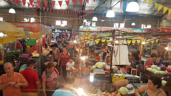 Octubre Rosa: Llevarán asistencia y educación a mujeres trabajadoras del Mercado de San Lorenzo. » San Lorenzo PY