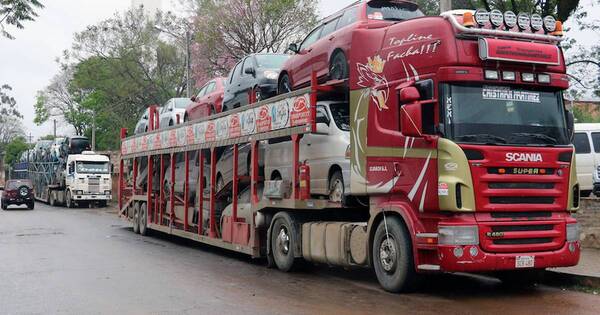 La Nación / La CNCSP solicita la no derogación de ley que regula importación de autos usados