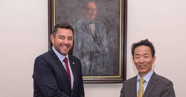 La Nación / Alliana conversó sobre el fortalecimiento de bilateralidad con embajador de Corea