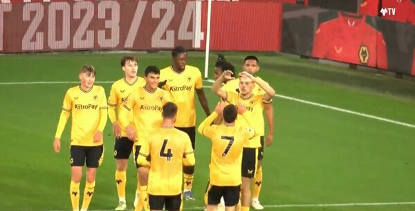 Versus / Asistencia de Enso González en la victoria del Wolverhampton