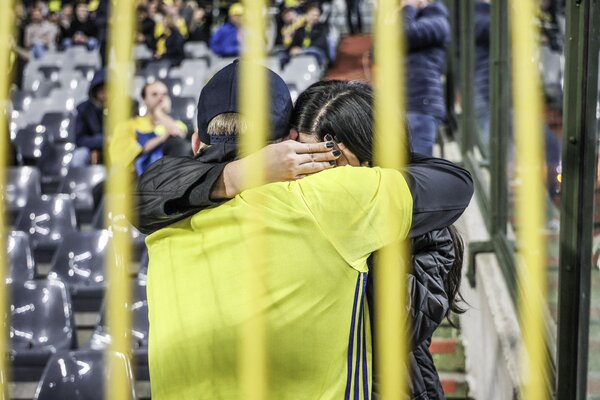 Dos hinchas suecos fueron asesinados en Bruselas en aparente ataque terrorista | 1000 Noticias