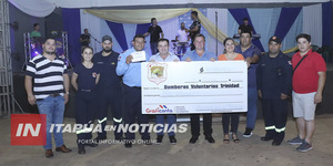 INTENDENTE DE TRINIDAD PARTICIÓ DE GRAN COMILONA A BENEFICIO DE LOS BOMBEROS - Itapúa Noticias