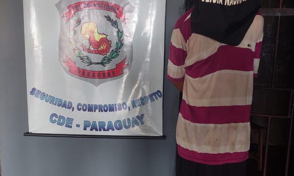 Detienen a hombre que robó cables y griferías de una construcción