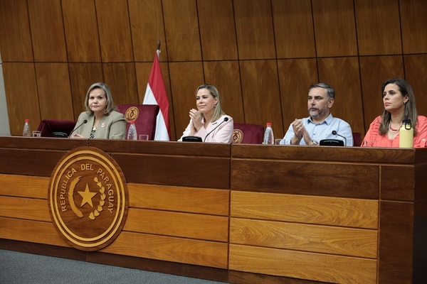 Prevención de la violencia contra la mujer fue tema de Simposio en el Senado