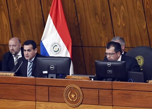 Cancillería cerrará embajadas para reducir su plantel de funcionarios - Economía - ABC Color