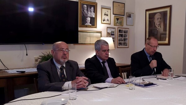 Buscan imponer reformas con “falsa crisis”, dicen jubilados