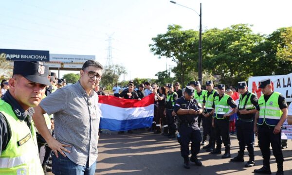 Presencia de nefastos personajes y varios recomendados demuestra verdadera intención de manifestantes en Itaipú – Diario TNPRESS
