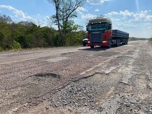 Continúan los baches en tramo Concepción-Vallemí - Nacionales - ABC Color