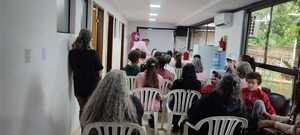 Pacientes con cáncer aprenden a cocinar de manera saludable en el Hospital Día Oncológico Lazos del Sur