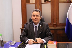 Kronawetter aclara que decisión adoptada no tiene la intención de denigrar a Hernán Rivas - PDS RADIO Y TV