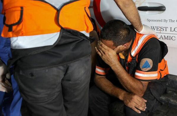 Al menos 20 trabajadores humanitarios muertos en Gaza por la escasez de combustible y agua en los hospitales