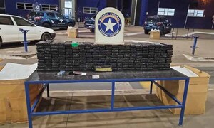 Paraguayo es detenido con 125 kilos de marihuana en el Puente de la Amistad – Prensa 5