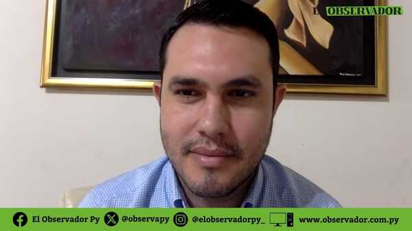 Rivas exhibe títulos y acusa a Paciello de presionar a favor de abogados