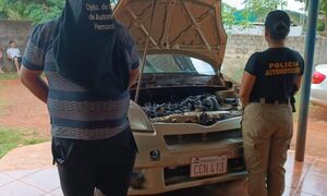 Detienen a sujeto con vehículo robado
