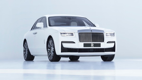El fabricante de motores Rolls-Royce estudia suprimir entre 2.000 y 2.500 empleos - Revista PLUS