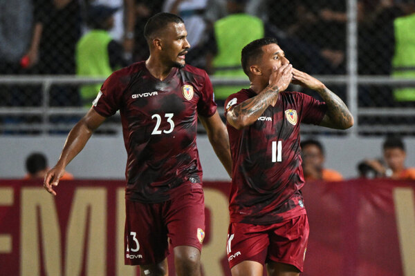 Versus / ¡Paliza! Venezuela goleó a Chile y sueña como nunca en las Eliminatorias
