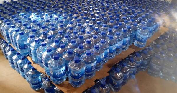 La Nación / Seccional 5 y Asunción Positivo recolectan agua potable para el Chaco