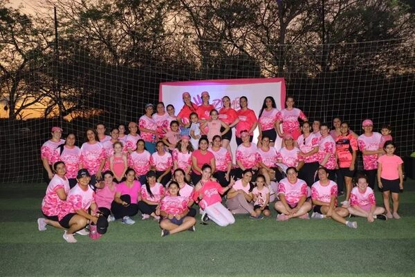 Octubre Rosa: mujeres del Chaco zumban en pos de la prevención del cáncer de mama - Noticias del Chaco - ABC Color