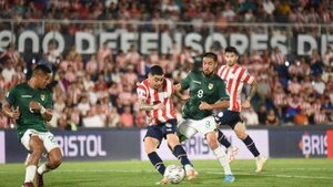 Paraguay corta la sequía y logra su primer triunfo en las Eliminatorias