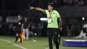 Gustavo Costas dice que Paraguay fue superior y manejó todo el juego