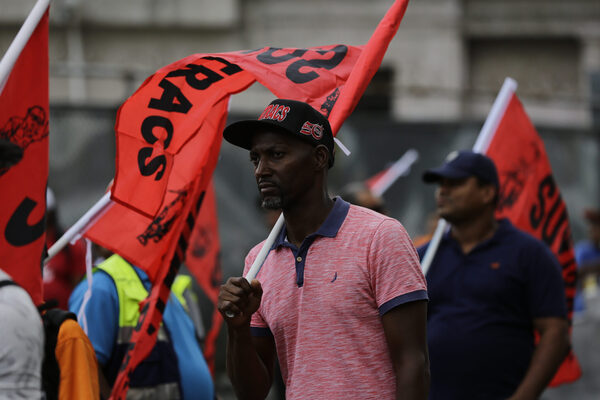 Amenazan con intensificar las protestas en rechazo a un polémico contrato minero en Panamá - MarketData