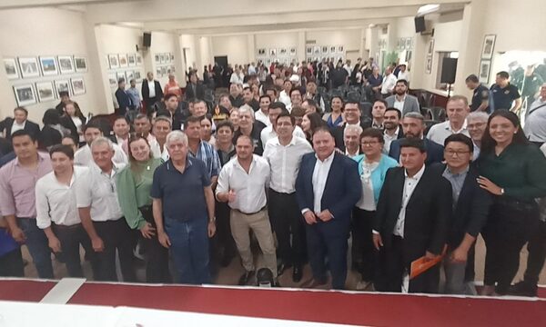 Ministro del Interior escucha fuertes reclamos y promete más policías para el centro comercial de Ciudad del Este – Diario TNPRESS