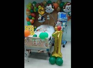 Emotivo primer cumple de un niño que lleva un año en Terapia Intensiva