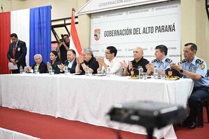 Ante clamor de empresarios Riera promete más policías para el microcentro esteño | DIARIO PRIMERA PLANA