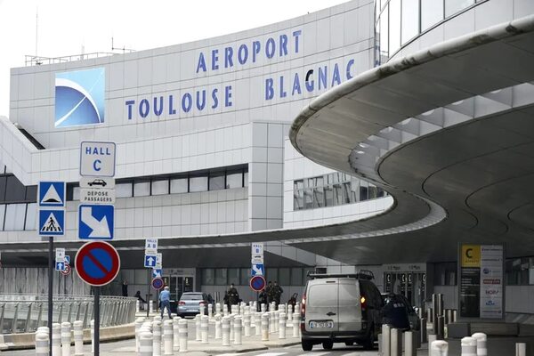“Amenazas de atentados” obligaron a evacuar principales aeropuertos de Francia - Mundo - ABC Color