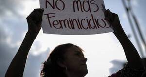 La Nación / Exigen condenas ejemplares para casos de feminicidio, frente al Palacio de Justicia