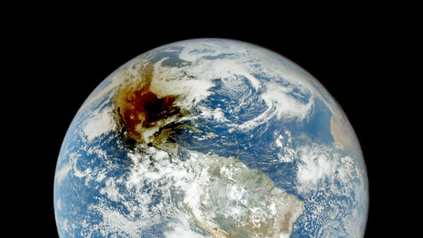 Diario HOY | Satélite capta el eclipse solar anular a más de un millón de kilómetros de la Tierra