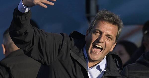 La Nación / “Lo peor está pasando”, dice Massa al cerrar campaña electoral