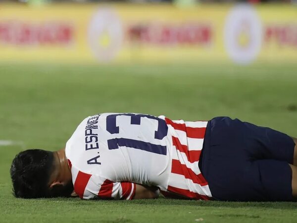 “La recuperación de Espínola es entre seis a ocho meses” - Selección Paraguaya - ABC Color