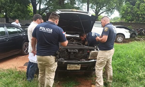 Incautan vehículo de dudosa procedencia