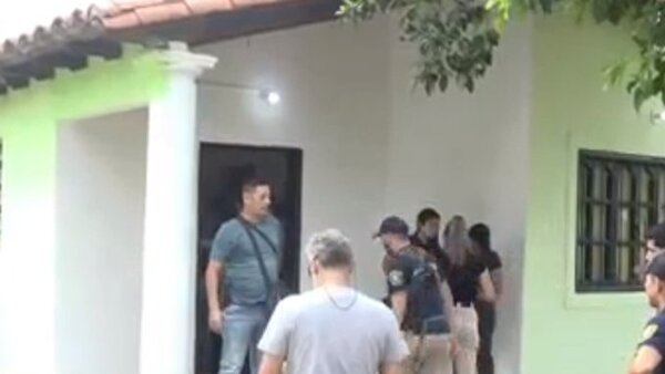 Presuntos miembros del PCC son detenidos en una vivienda en Itauguá