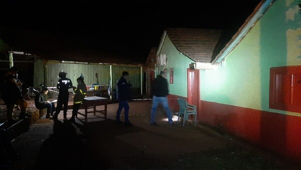 Durante asalto matan a un hombre y hieren a su hijo en María Auxiliadora