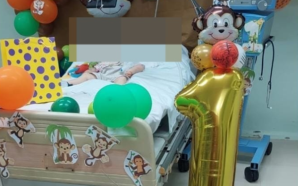 Emotivo primer cumple de un niño que lleva un año en Terapia Intensiva - Noticiero Paraguay