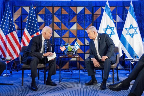 En medio de protestas y tensiones, Israel y EE.UU. acuerdan entrada de alimentos y suministros médicos en el sur de Gaza desde Egipto - La Tribuna