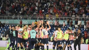 Postales del primer triunfo de la Albirroja en las Eliminatorias