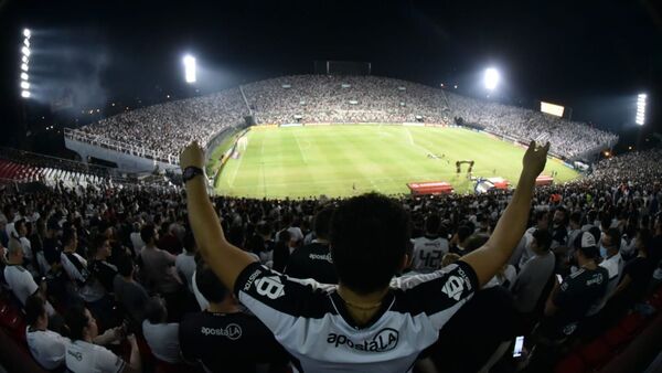 Olimpia recibe nueva multa por actos de racismo en la Libertadores